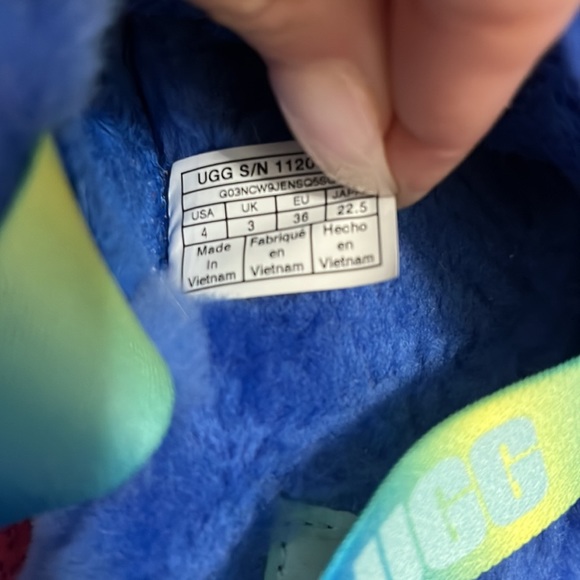 UGGS ! - Picture 6 of 6